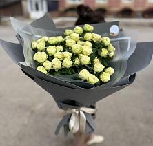 Букет Белые кустовые розы Солинеро в Перелёшинский