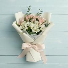 Букет цветов из:  Альстромерии в Перелёшинский