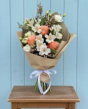 Букет цветов из:  Альстромерии, Лизиантусы, Розы и Хризантемы #REPLACE_PRED# Перелёшинский