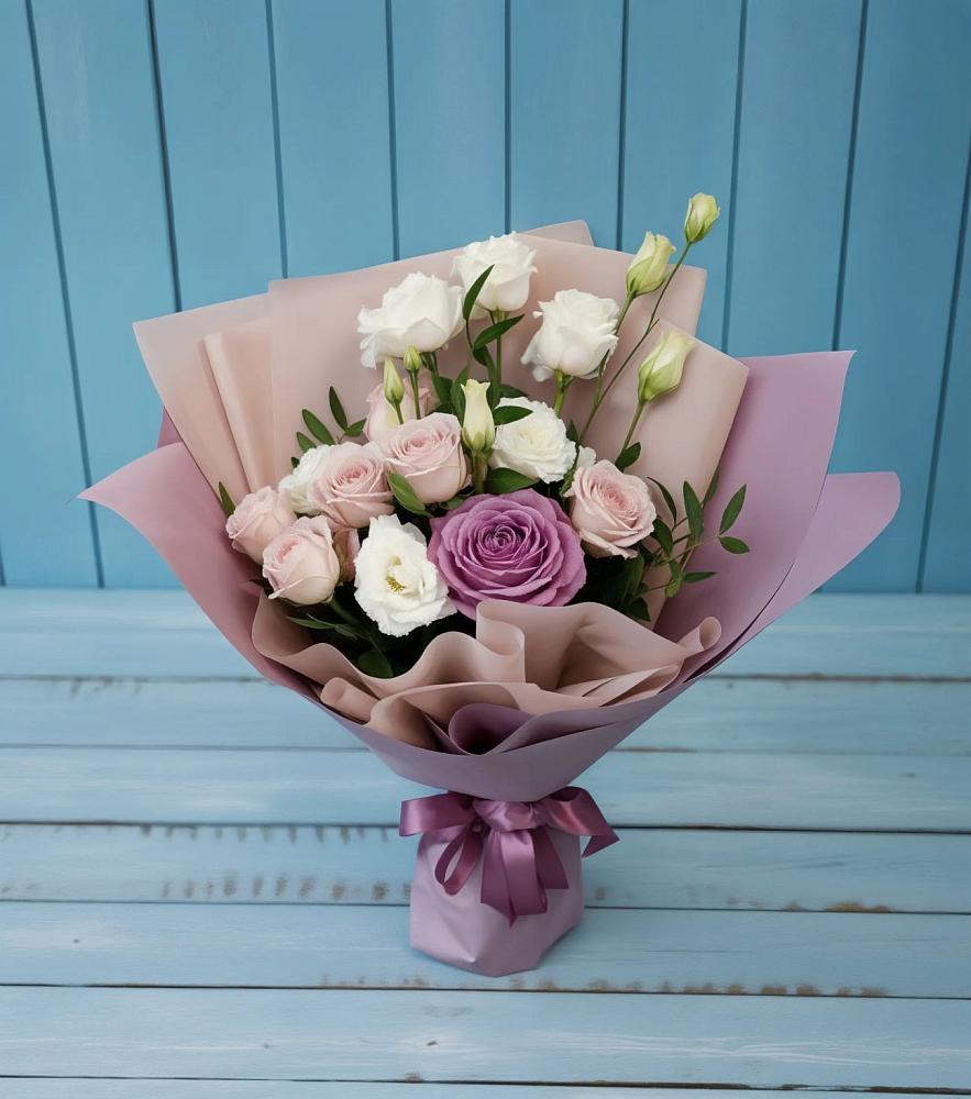 Букет цветов из: Розы и Лизиантусы в Перелёшинский